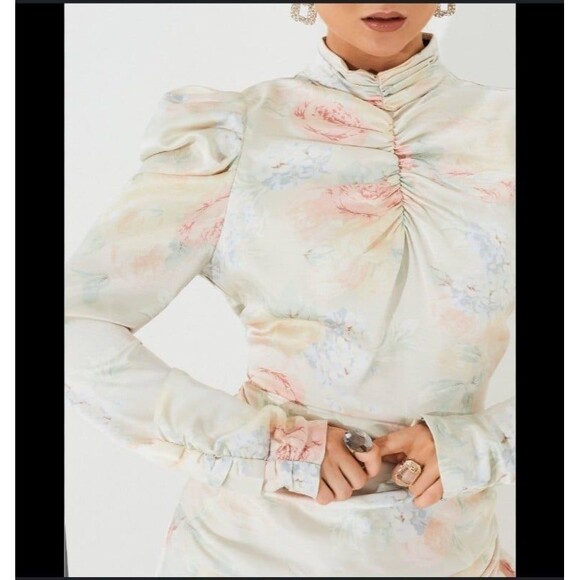 Bardot Sharna 80s inspired Satin Floral Ruched Puff Sleeve Mini Dress sz 8 - Picture 4 of 12